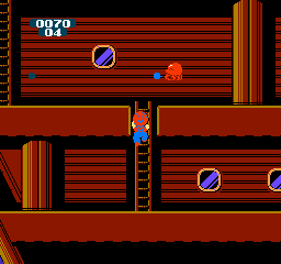 Avoid the lighter ink blasts! The darker ones will ink you up, but the LIGHTER ones will INSTANTLY KILL YOU. To be honest, I never knew there even WERE two different colors until I really studied this game for screenshots.