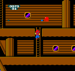 Avoid the lighter ink blasts! The darker ones will ink you up, but the LIGHTER ones will INSTANTLY KILL YOU. To be honest, I never knew there even WERE two different colors until I really studied this game for screenshots.