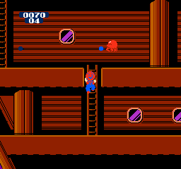 Avoid the lighter ink blasts! The darker ones will ink you up, but the LIGHTER ones will INSTANTLY KILL YOU. To be honest, I never knew there even WERE two different colors until I really studied this game for screenshots.