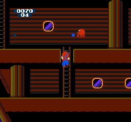 Avoid the lighter ink blasts! The darker ones will ink you up, but the LIGHTER ones will INSTANTLY KILL YOU. To be honest, I never knew there even WERE two different colors until I really studied this game for screenshots.